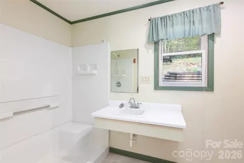 Bath - 138 Stillwagon Ln, Cedar Mountain, NC 28718 photo 1 of 3