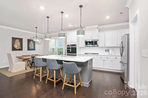Kitchen - 432 Hudson Pl, Davidson, NC 28036 photo 2 of 3