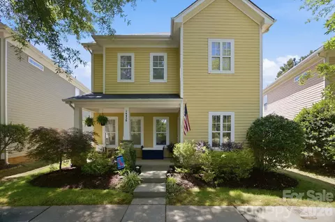 14458 Holly Springs Dr, Huntersville, NC 28078