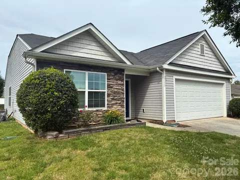 9315 Carrot Patch Dr, Charlotte, NC 28216