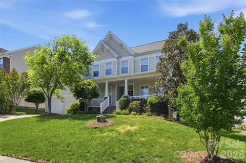 7816 Whisperingwood Dr, Harrisburg, NC 28075