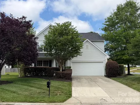 6102 Firethorne Ln, Concord, NC 28025
