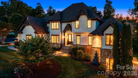 2 Sterling Run Dr, Fletcher, NC 28732