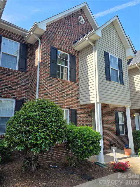 2240 15th Ne 104 Ave NE #104, Hickory, NC 28601