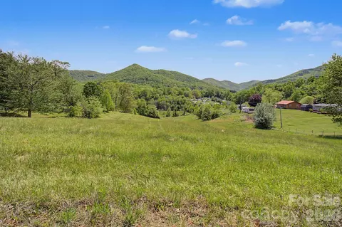 99999 Wise Rd, Candler, NC 28715