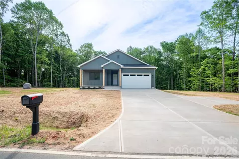 2426 Puetts Chapel Rd, Bessemer City, NC 28016