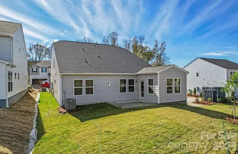 Exterior - 1614 Riverbend Ave, Monroe, NC 28110 photo 7 of 8