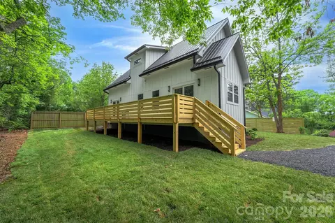 37 First St, Asheville, NC 28803