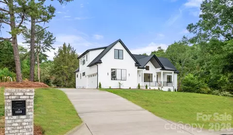 1213 Rosa Dr, Monroe, NC 28112