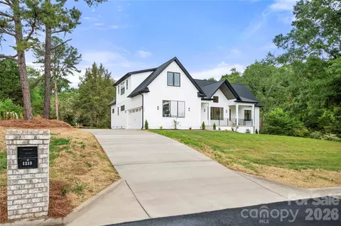 1213 Rosa Dr, Monroe, NC 28112
