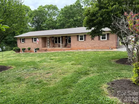 74 Miranda Dr, Taylorsville, NC 28681