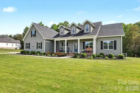 4175 Brandy Creek Ct, Clover, SC 29710