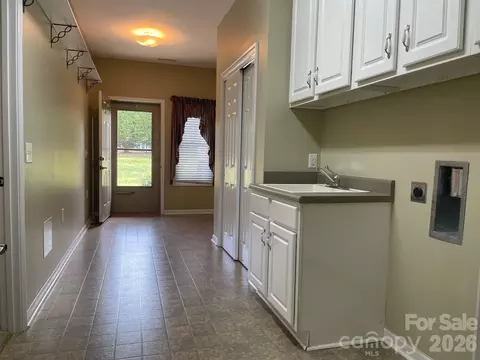 Other - 489 26th Ne Ave NE, Hickory, NC 28601 photo 7 of 9