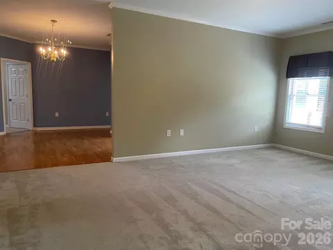 Living - 489 26th Ne Ave NE, Hickory, NC 28601 photo 2 of 2