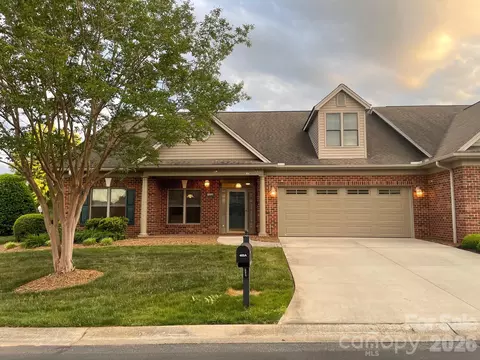 Exterior - 489 26th Ne Ave NE, Hickory, NC 28601 photo 1 of 3