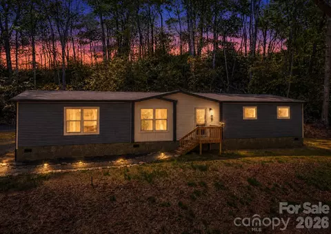 293 Spar Mill Rd, Burnsville, NC 28714