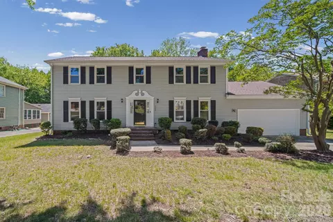 6520 Dougherty Dr, Charlotte, NC 28213