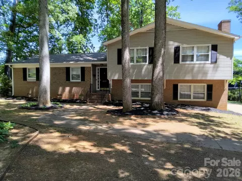 2010 Saratoga 5 Dr #5, Gastonia, NC 28056