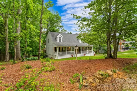 808 Lakey Gap Rd, Black Mountain, NC 28711