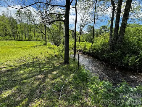 1659 Mountain Creek Rd, Robbinsville, NC 28871