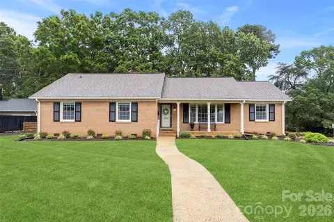 1254 Churchill Dr, Gastonia, NC 28054