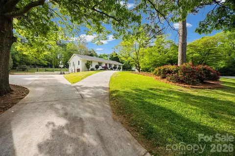 504 Fairway Dr, Fort Mill, SC 29715