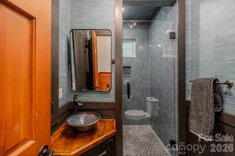 Bath - 777 S River Rd, Tryon, NC 28782 photo 1 of 4