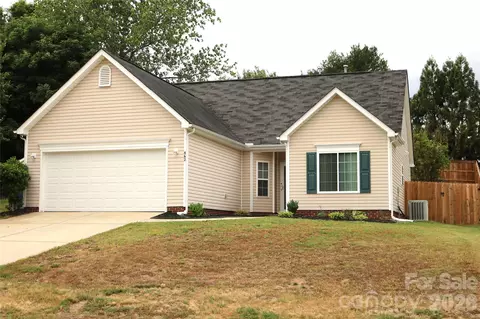 862 Loch Lomond Cir, Concord, NC 28025
