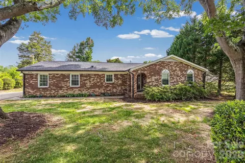 504 Carson Rd, Gastonia, NC 28052