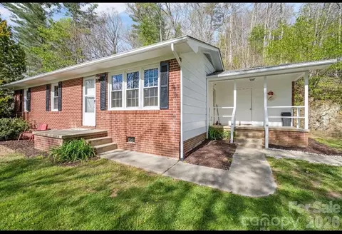 121 Dale Earnhardt Dr, Burnsville, NC 28714