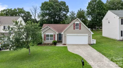 406 Courtland Ct, Kannapolis, NC 28081