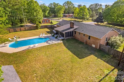 868 Fieldstone Rd, Mooresville, NC 28115