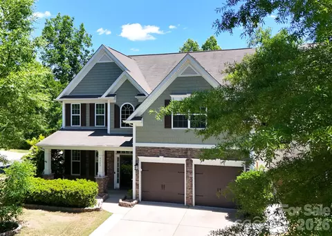9303 Turning Wheel Dr, Charlotte, NC 28214