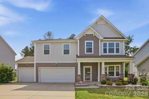 4615 Selhurst Dr, Fort Mill, SC 29707