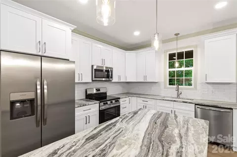 Kitchen - 172 Spring Meadow Dr, Clover, SC 29710 photo 2 of 2