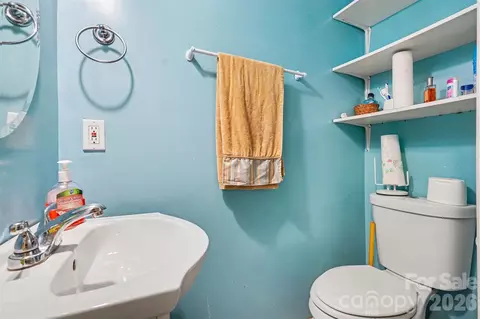 Bath - 301 Hampton Rd, Lancaster, SC 29720 photo 1 of 1