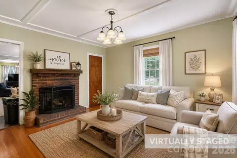 Living - 301 Hampton Rd, Lancaster, SC 29720 photo 2 of 4
