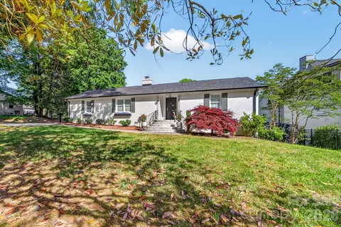 6220 Sharon Rd, Charlotte, NC 28210