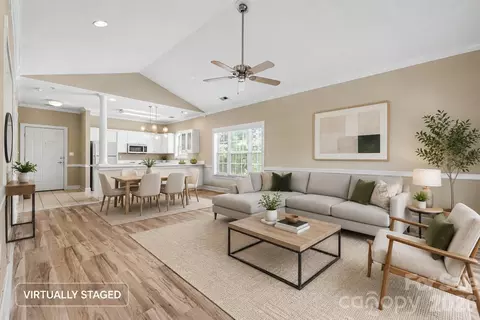 9241 Meadow Vista Rd, Charlotte, NC 28213