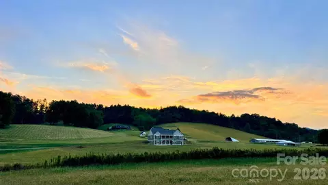 1060 California Creek Rd, Mars Hill, NC 28754