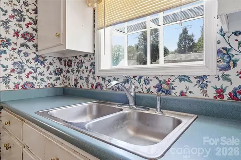 Kitchen - 411 Patio Rd, Easley, SC 29642 photo 3 of 3