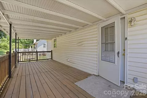 Exterior - 411 Patio Rd, Easley, SC 29642 photo 2 of 2