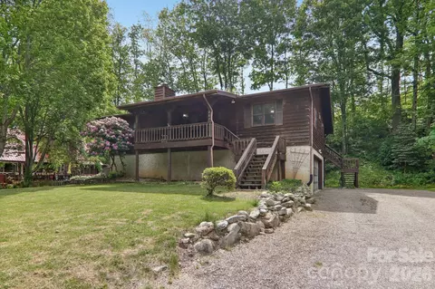 267 Caldwell Dr, Maggie Valley, NC 28751