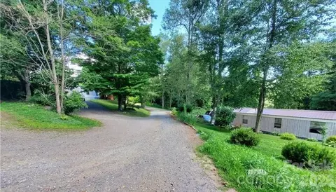 30 Little Rock Rd, Newland, NC 28657