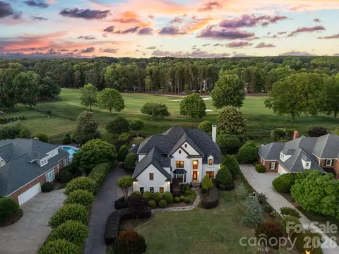 18003 Lochcarron Ln, Cornelius, NC 28031