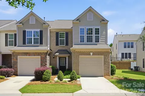 2441 Diplomat Ln, Charlotte, NC 28210