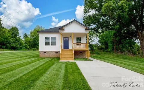 7 5 Wilson Ave, Great Falls, SC 29055