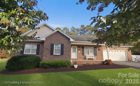 5126 Silver Tree Trl, Conover, NC 28613
