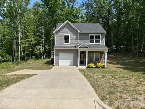 706 Watts St, Cherryville, NC 28021