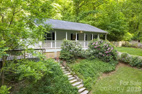 30 Lawterdale Cir, Asheville, NC 28804